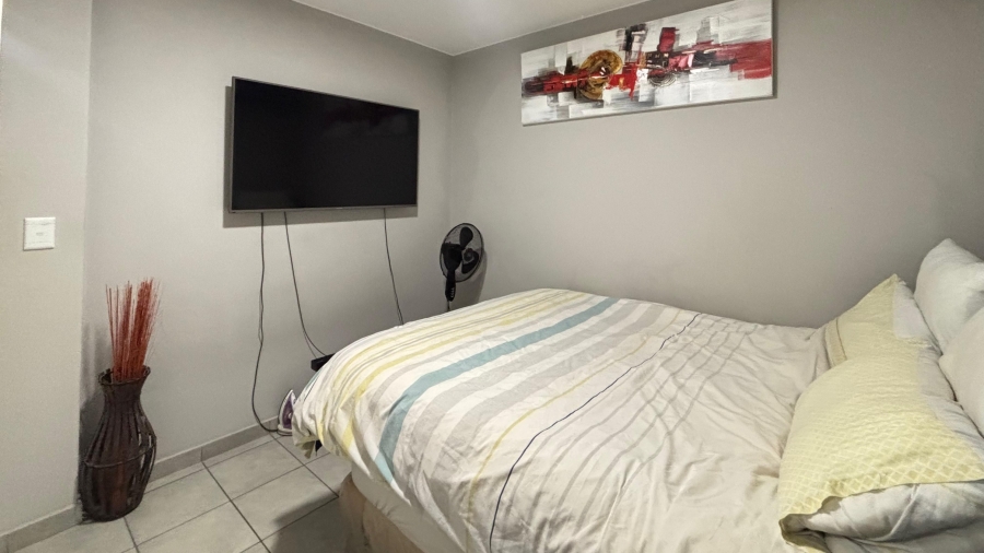 2 Bedroom Property for Sale in Parklands East Western Cape